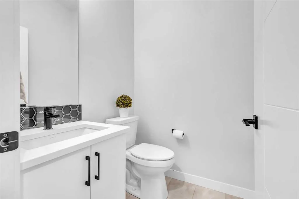 53 Amblehurst Gardens NW