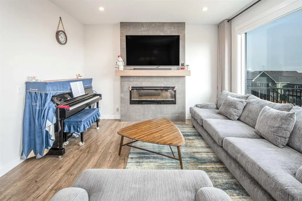 75 Calhoun Hill NE