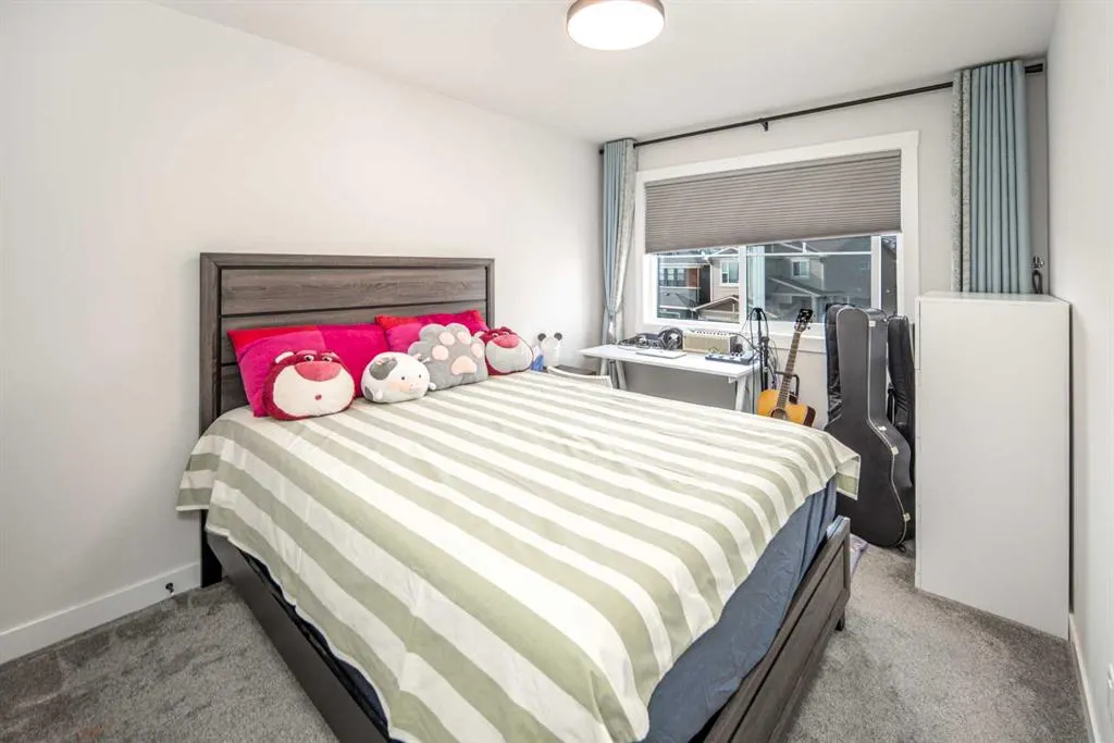 75 Calhoun Hill NE