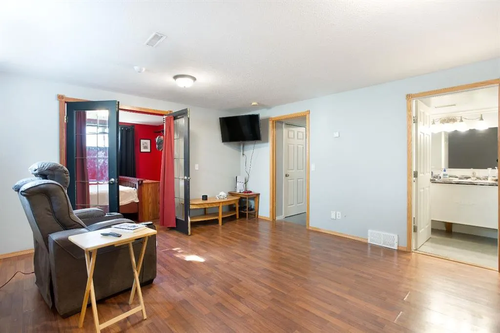 828 Pioneer Drive