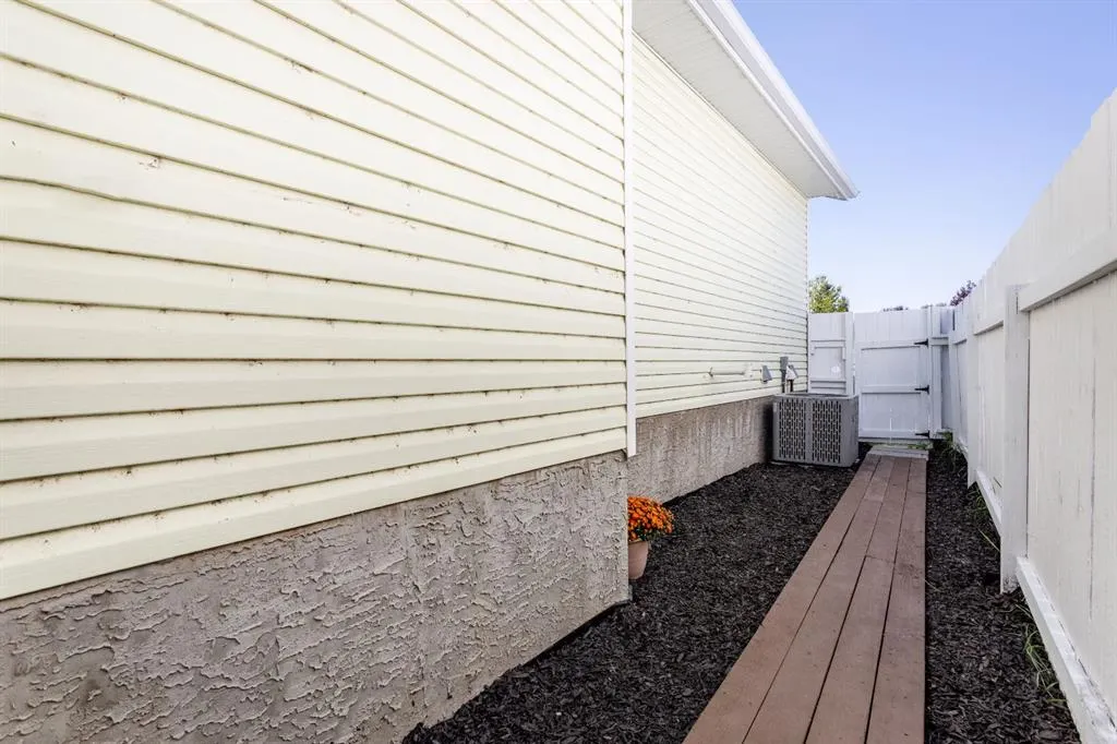 828 Pioneer Drive
