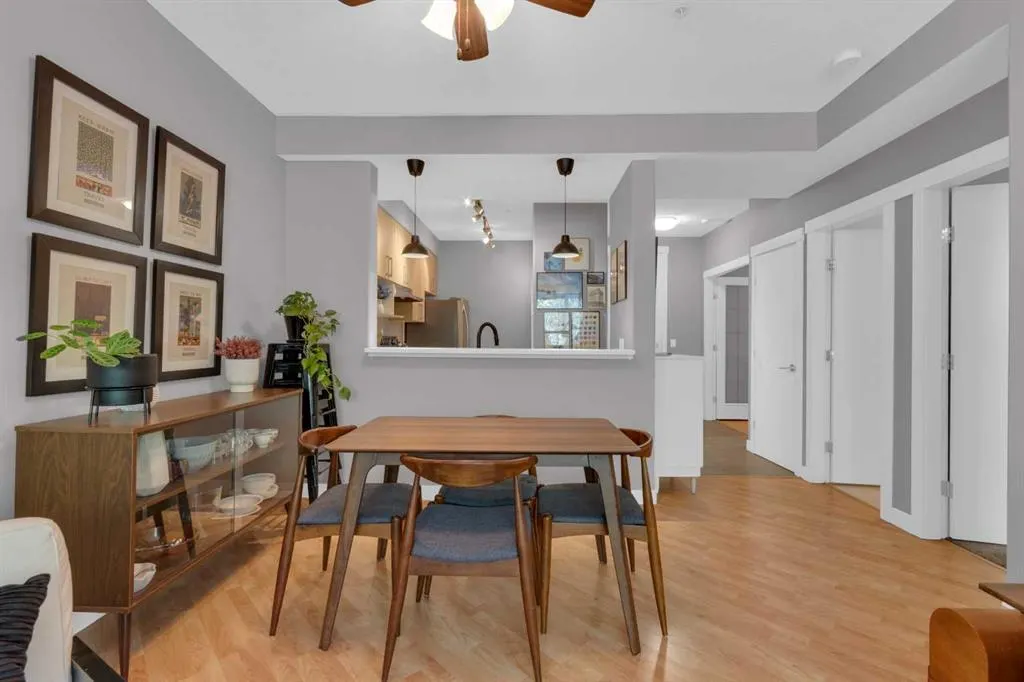 1000 Centre Avenue NE, #203