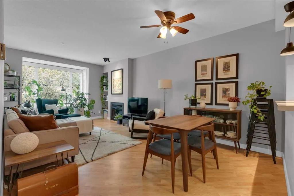 1000 Centre Avenue NE, #203