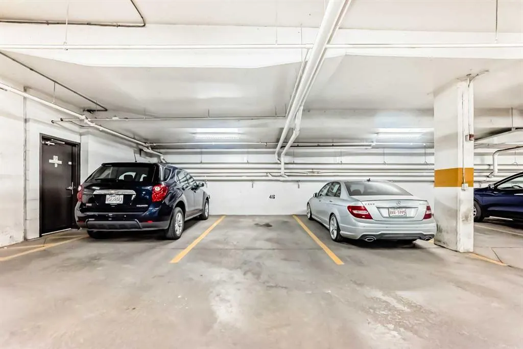 1010 Centre Avenue NE, #408