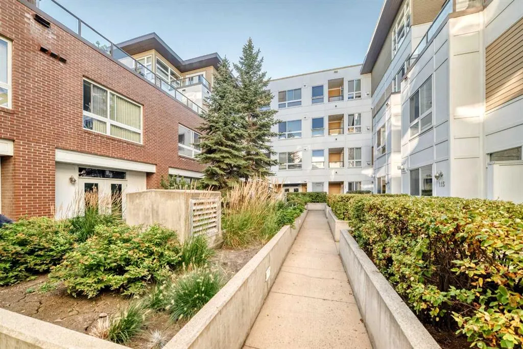 1010 Centre Avenue NE, #408