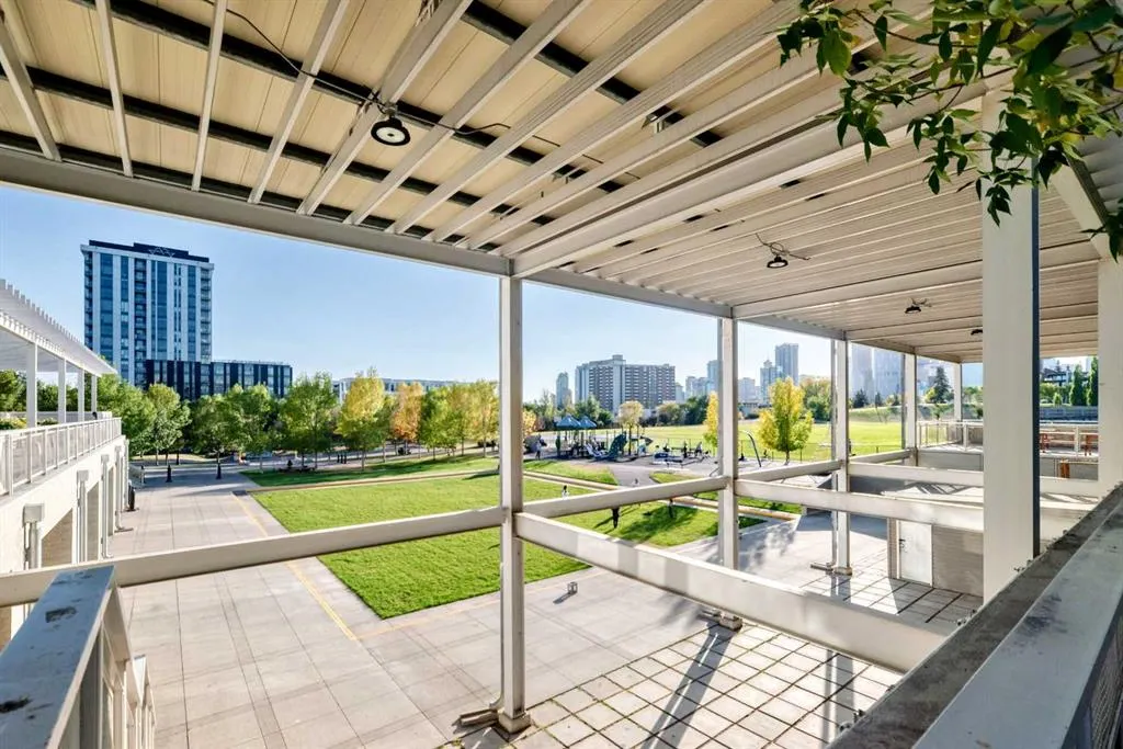 1010 Centre Avenue NE, #408
