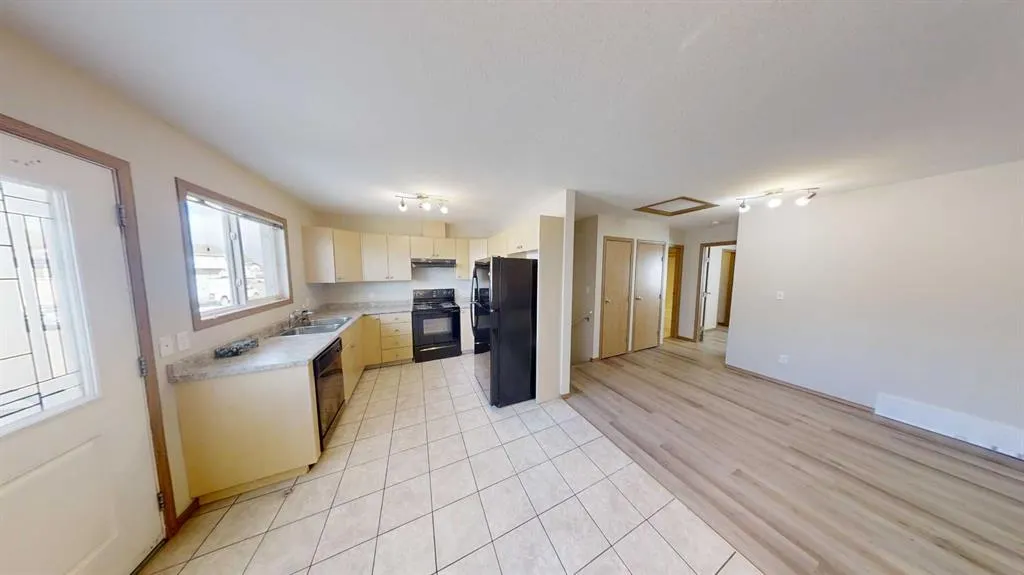 9225 93 Avenue, #401
