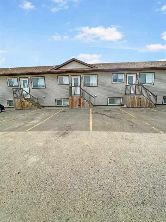 9225 93 Avenue, #401