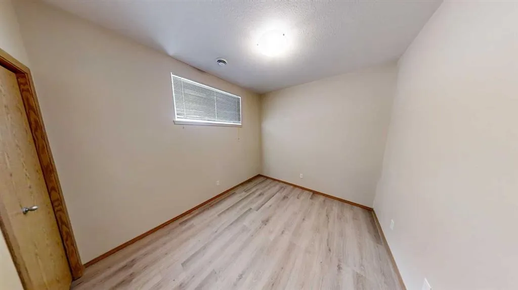 9225 93 Avenue, #401