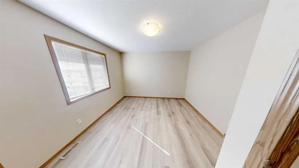 9225 93 Avenue, #401