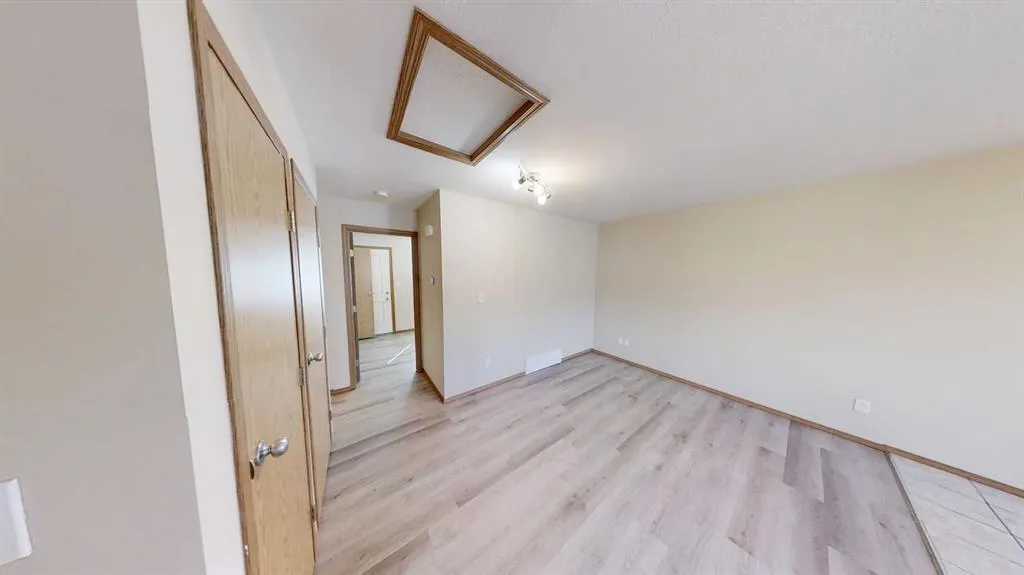 9225 93 Avenue, #401