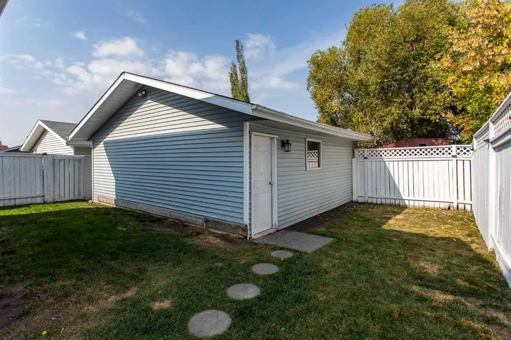 70 Ellenwood Drive