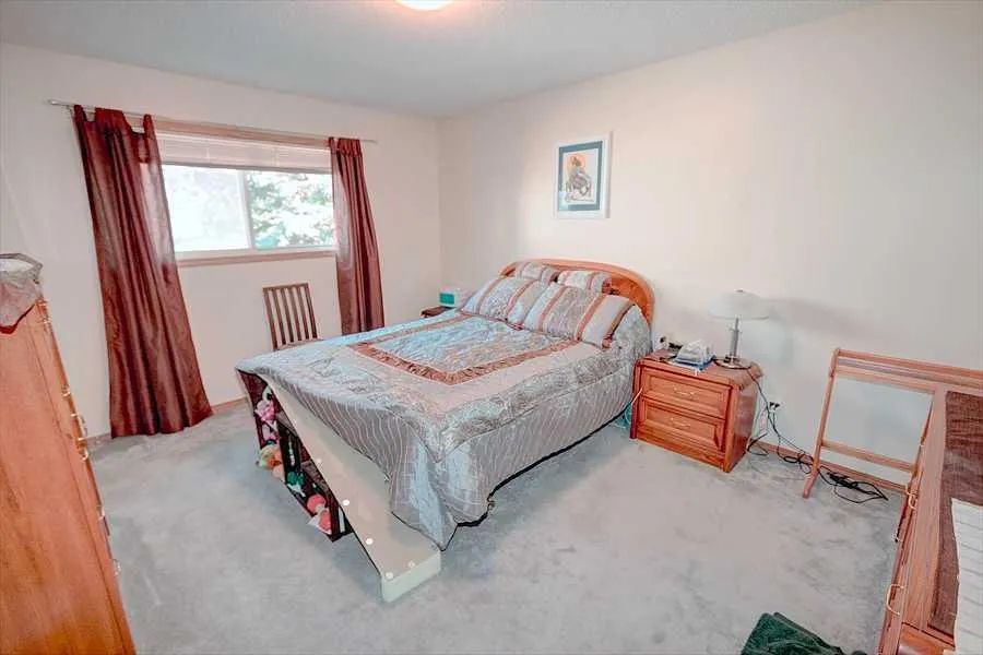 147 Somervale Park SW