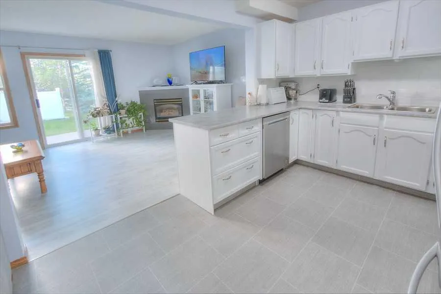 147 Somervale Park SW