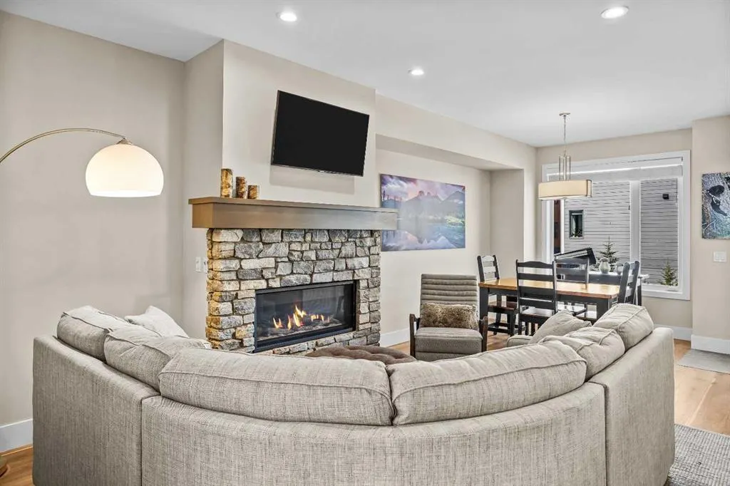 1101 Three Sisters Parkway, #202H