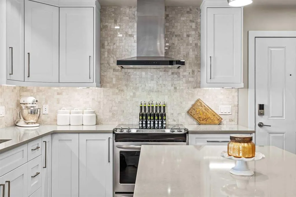 1101 Three Sisters Parkway, #202H