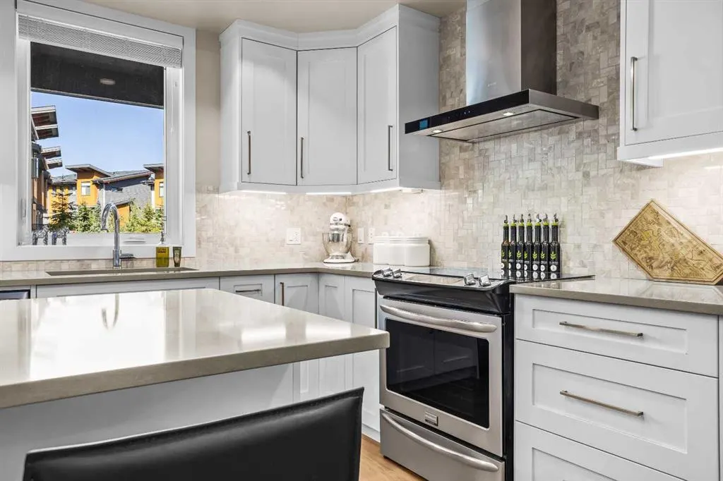 1101 Three Sisters Parkway, #202H
