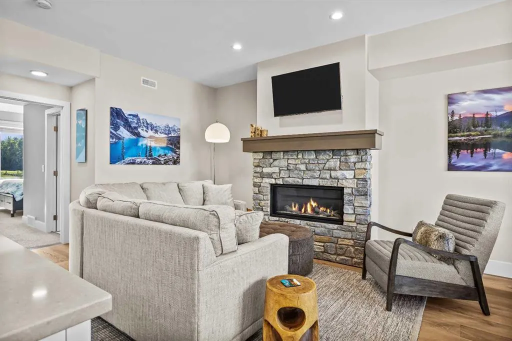 1101 Three Sisters Parkway, #202H