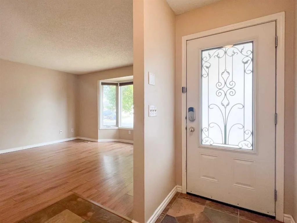 13 McKernan Road SE
