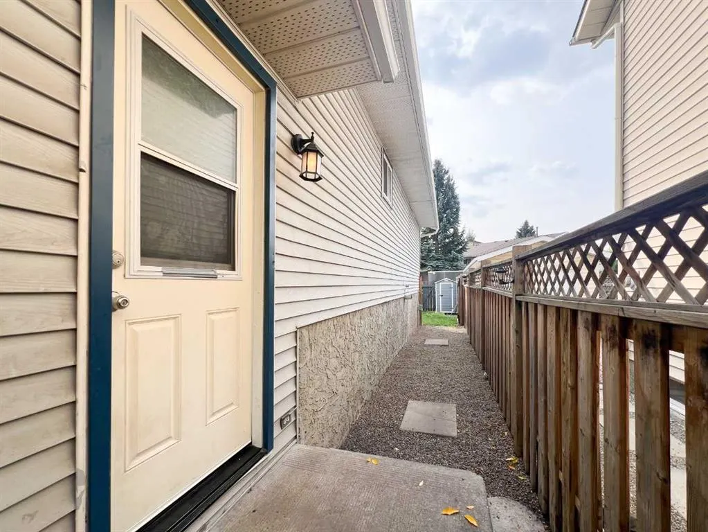 13 McKernan Road SE