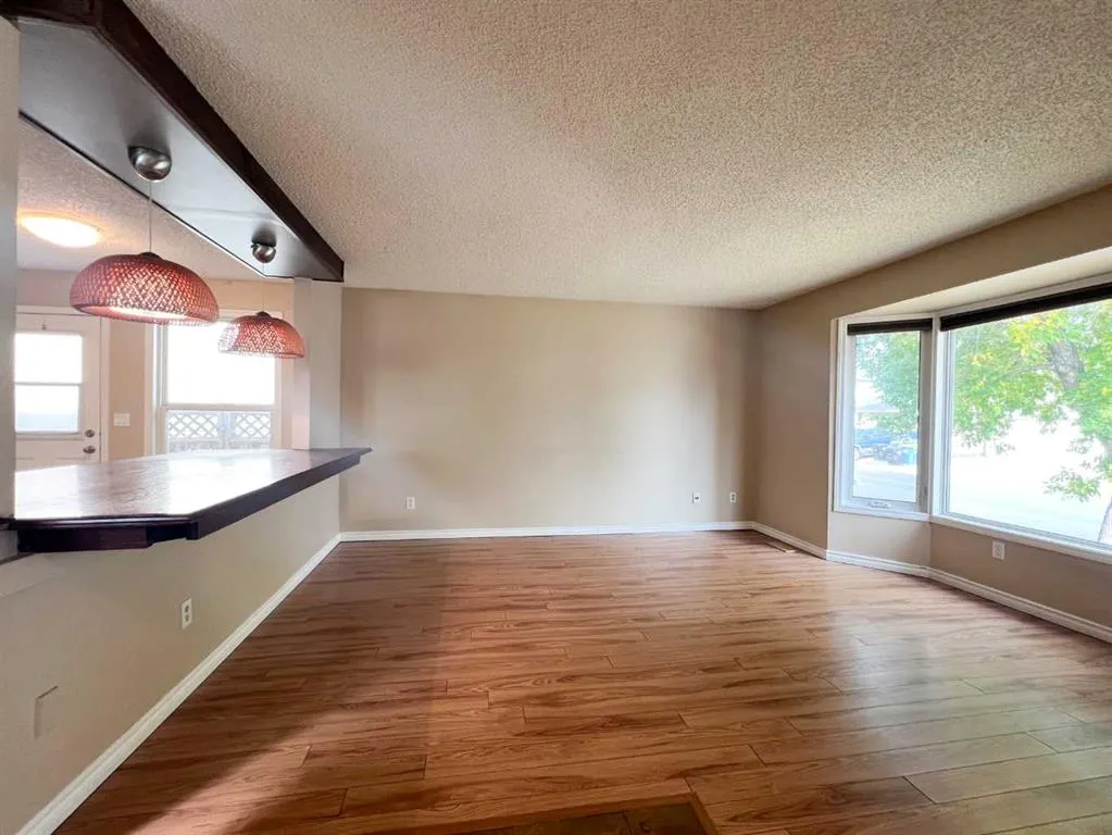 13 McKernan Road SE