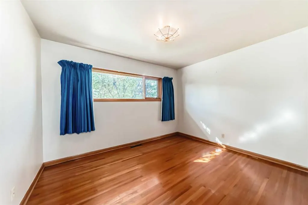 2017 44 Street SE