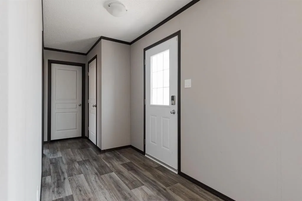 280 Clausen Crescent