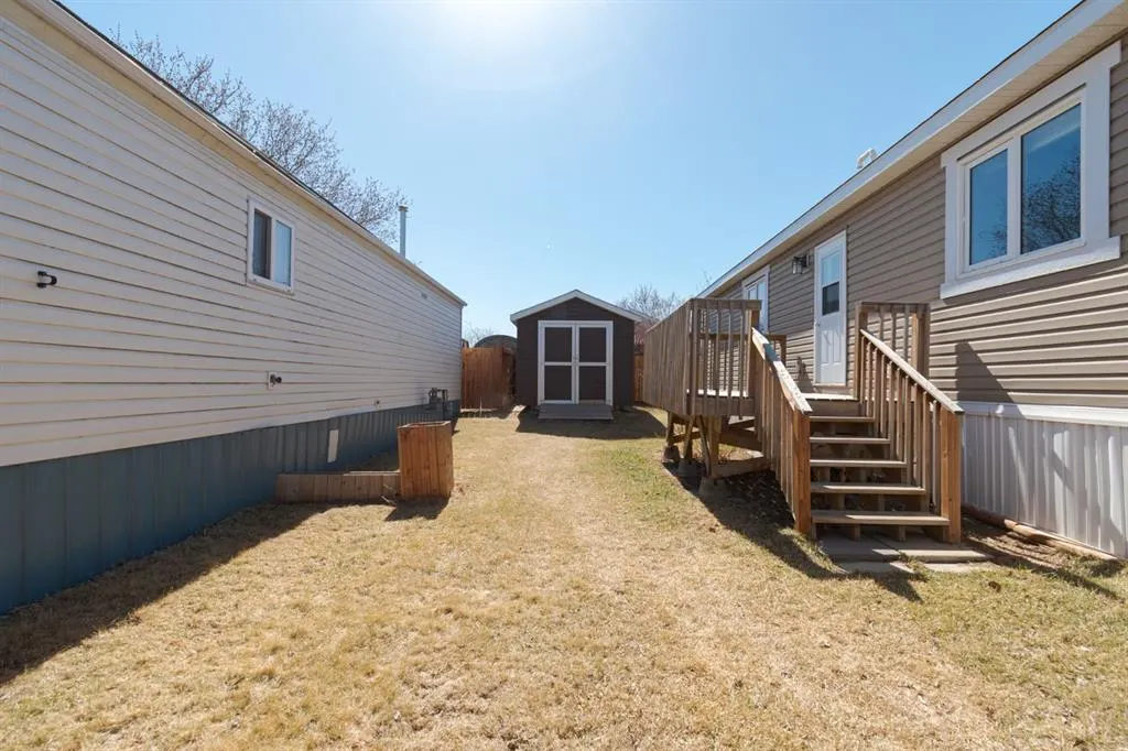 280 Clausen Crescent