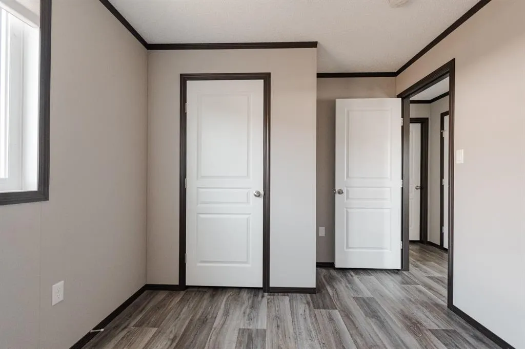 280 Clausen Crescent