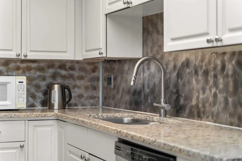 1334 14 Avenue SW, #403