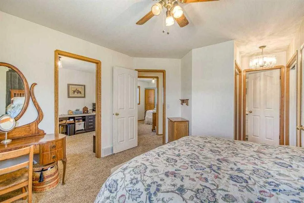 22 Greenview Crescent