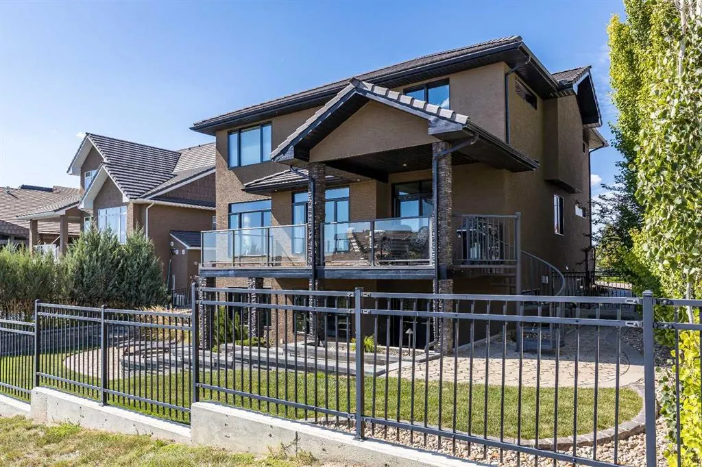 203 Highlands Close