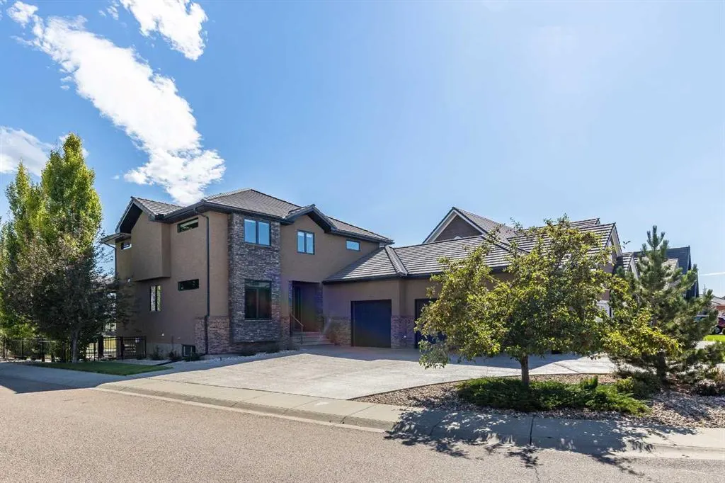 203 Highlands Close