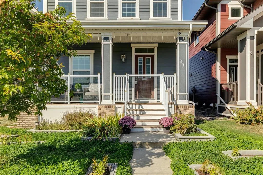 87 Mahogany Grove SE
