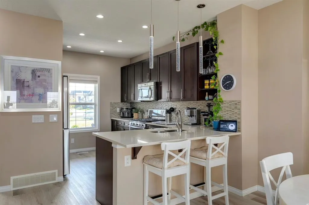 87 Mahogany Grove SE