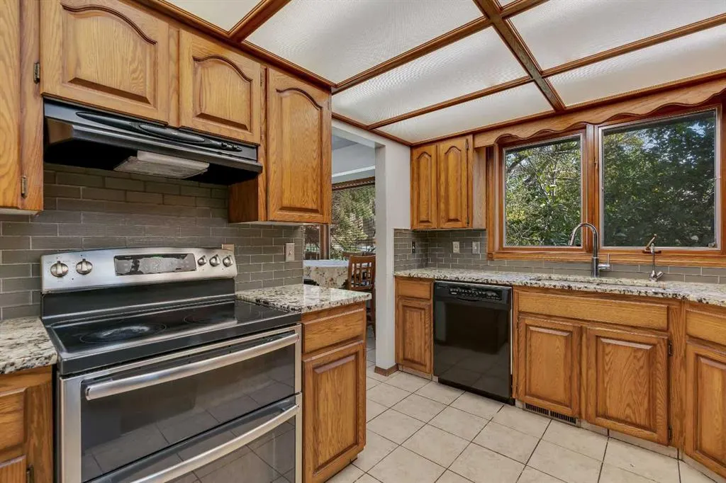 63 Edgehill Crescent NW