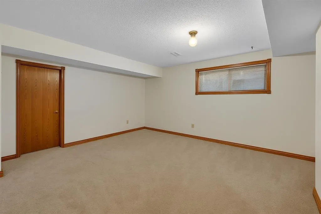 63 Edgehill Crescent NW