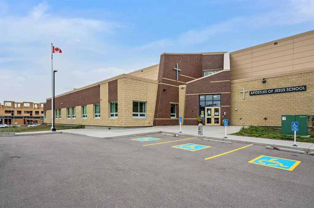 60 Skyview Ranch Road NE, #3121