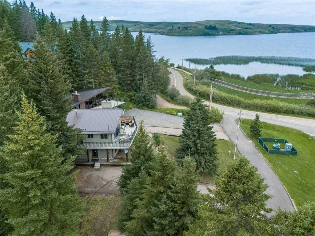 17 Sherwood Crescent