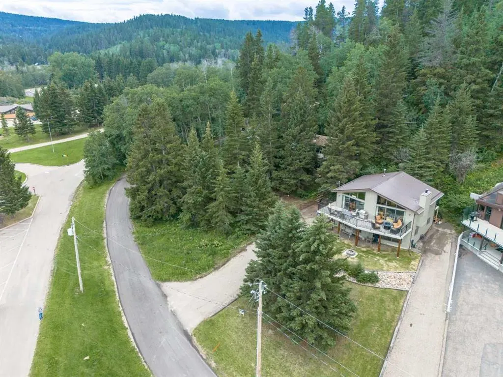 17 Sherwood Crescent