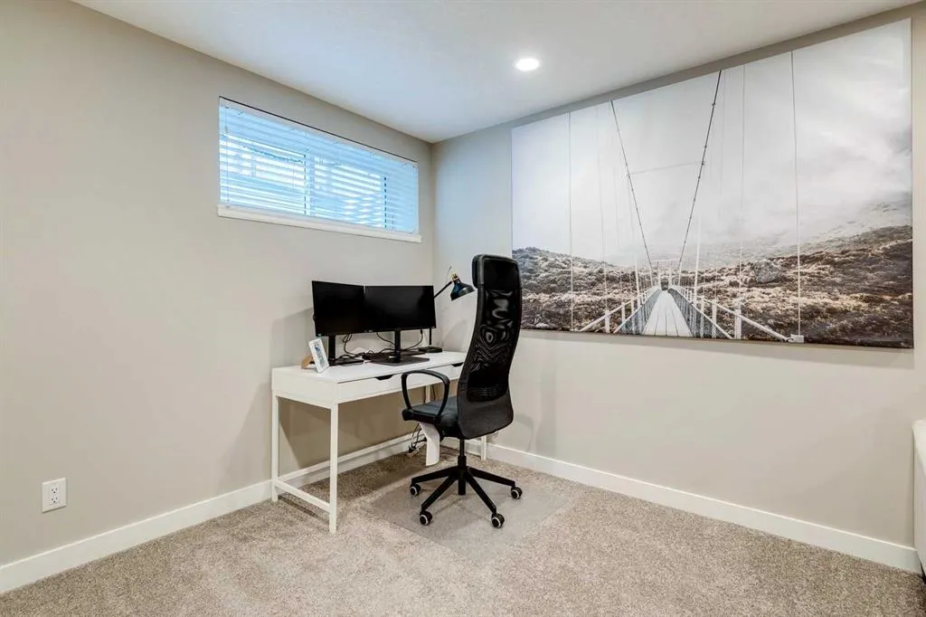 22 Drake Landing Boulevard