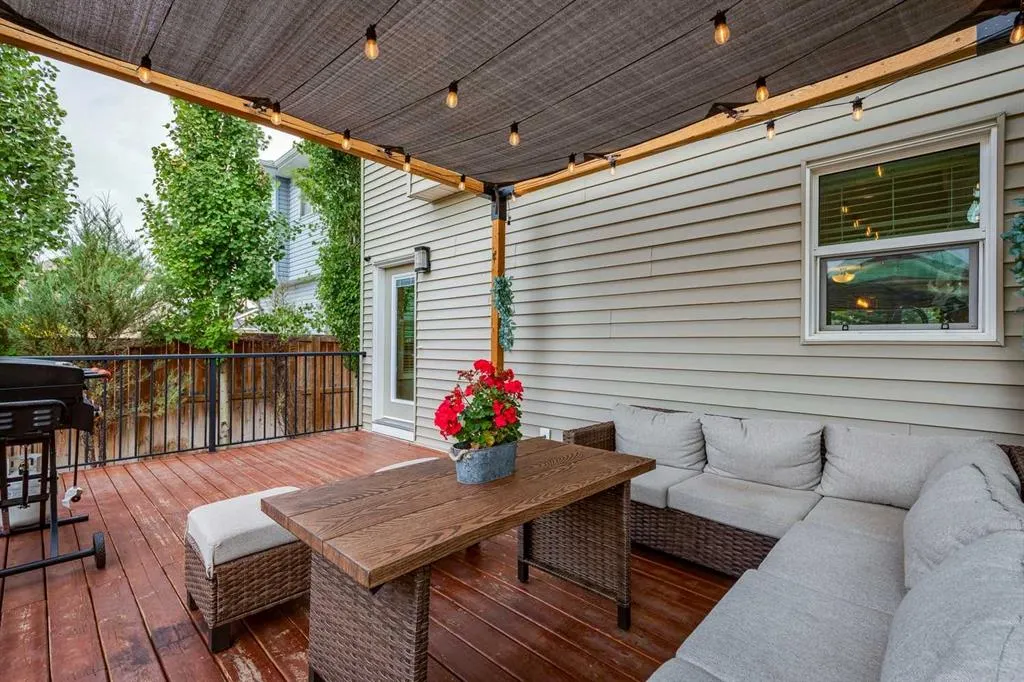 22 Drake Landing Boulevard