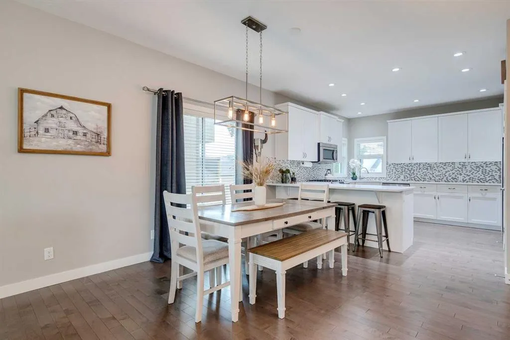 22 Drake Landing Boulevard