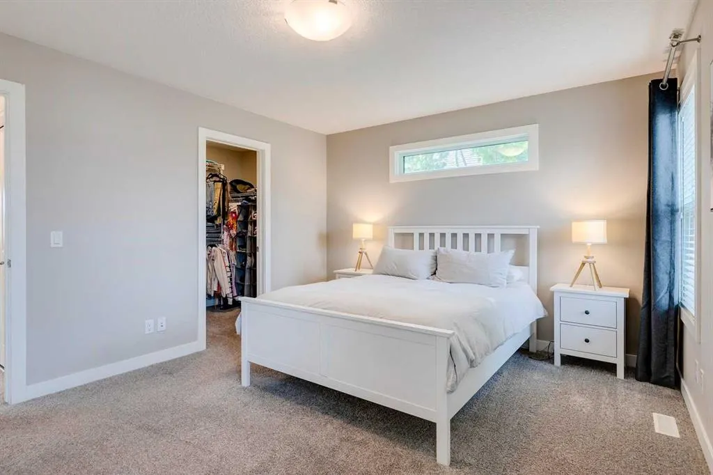 22 Drake Landing Boulevard
