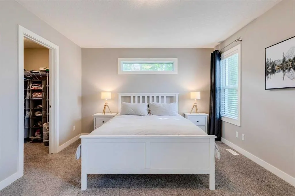 22 Drake Landing Boulevard