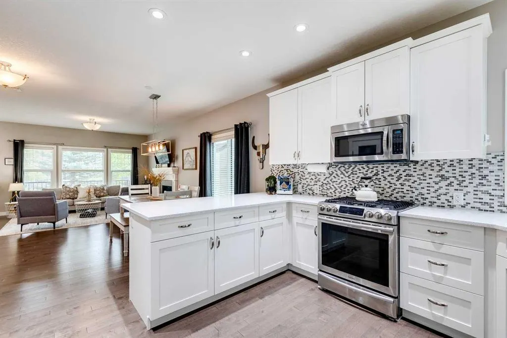 22 Drake Landing Boulevard