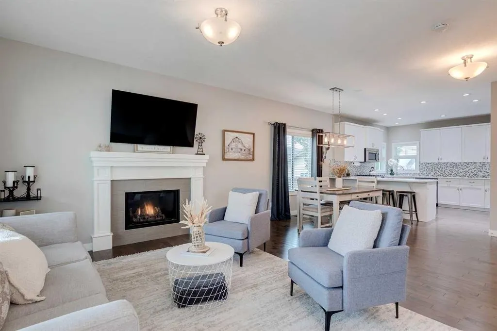 22 Drake Landing Boulevard