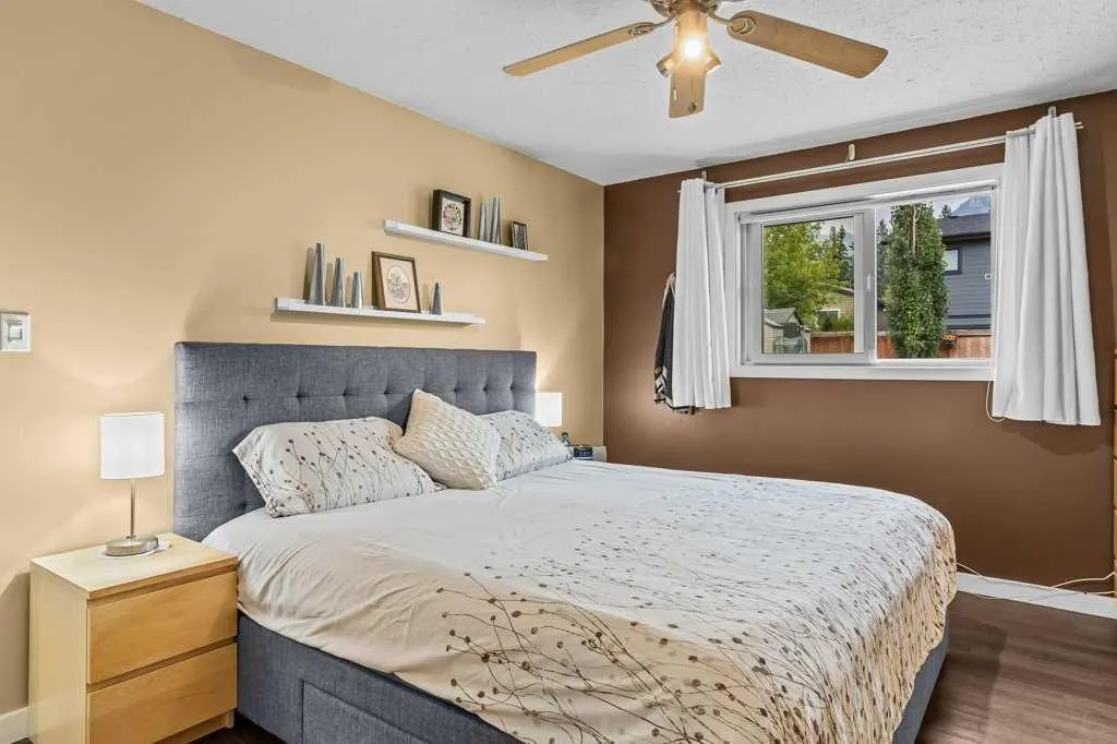 319 Hoodoo Crescent