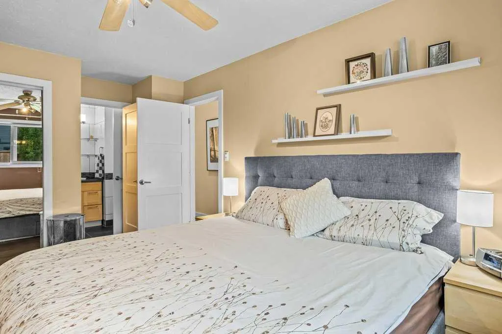319 Hoodoo Crescent
