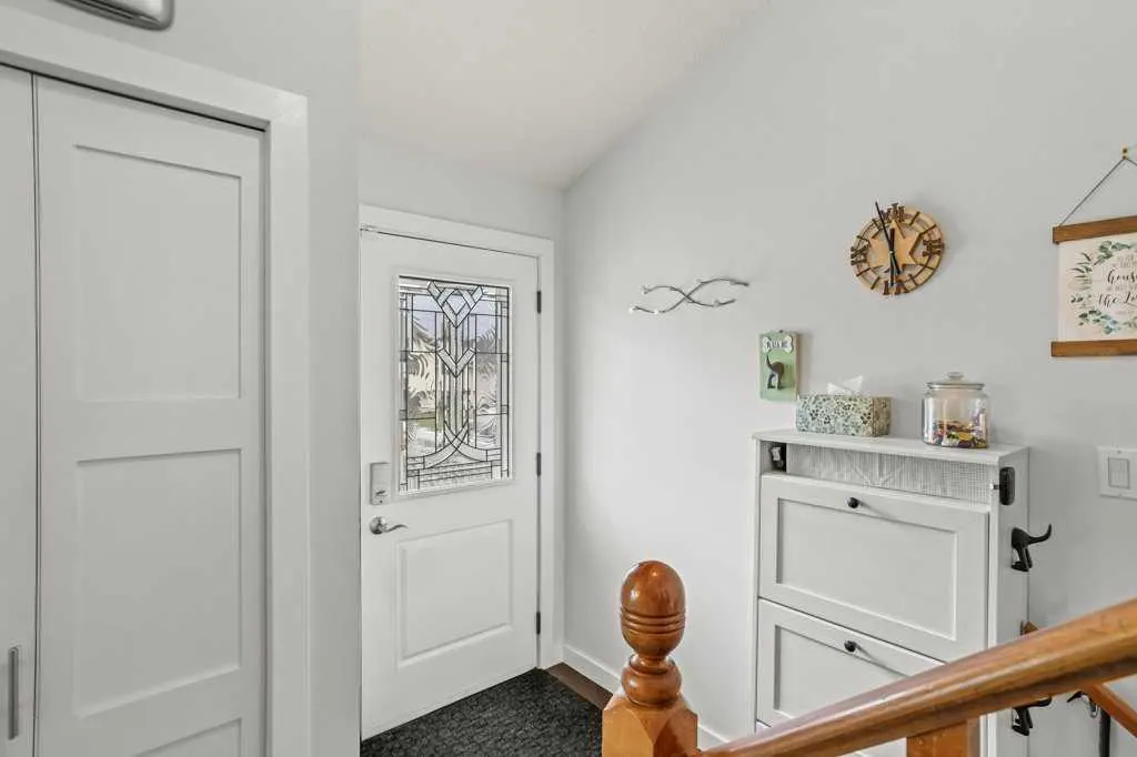 319 Hoodoo Crescent